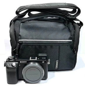 Sony Alpha NEX-6 Camera (Body Only) **5895 shots** + SonyBag #5373 - Picture 1 of 12