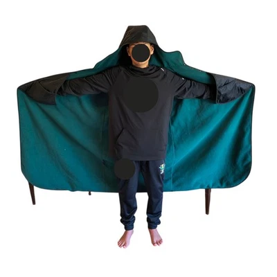 Manta con Capucha Mambe Grande Clima Extremo Verde Impermeable A Prueba de Viento Deportes Foto 1 de 4