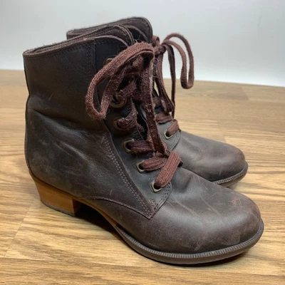 Туристические боевые ботинки Chaco Cataluna на шнуровке красное дерево размер 6 водонепроницаемые - Изображение 1 из 4