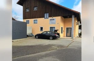 Bürogebäude Gewerbegebäude Lagerhalle vielseitig nutzbar - Bild 1 von 6