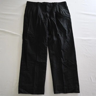 Pantalones de vestir plisados de lana de franela negros 36x29 de colección Burberrys para hombre Foto 1 de 4