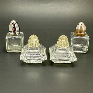 Vintage Art Deco Glass Mini Petite/Small Salt and Pepper Shakers Set of 2 - Picture 1 of 11