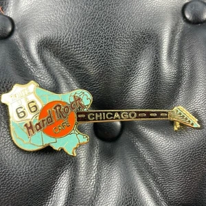 CHICAGO US🎸Hard Rock CAFE®HRC PIN🎸ROUTE 66 MAP GREEN GUITAR ORANGE LOGO BROWN - Picture 1 of 3