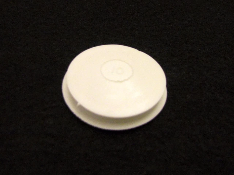 Tapones/tapones de goma blancos individuales para agujeros de entre 1" a 2" Foto 1 de 1