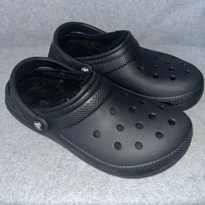 Crocs Sandalen Gr. W7/M5 Dual Comfort Fell gefüttert Freizeit Pantolette Clogs schwarz Gummi - Bild 1 von 14