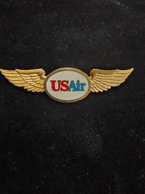 Prendedor dorado alas de asistente de vuelo vintage de US Air Airways color rojo y azul Foto 1 de 2