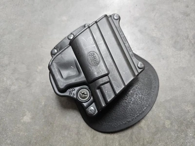 Funda de paleta compacta Fobus usada para pistolas semiautomáticas diestras | SKU: SP11B Foto 1 de 4