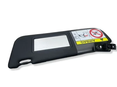 Черный солнцезащитный козырек со стороны водителя Abarth 595 2016 D312C385 1,4 бензиновый - Изображение 1 из 4