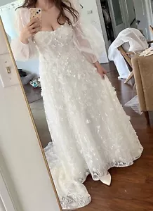 Naomi Wedding Dress Evelyn Bridal 3D Lace Ivory Puffed Sleeves Lace Tulle 10 - Picture 1 of 15