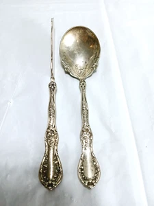 Rogers Bros Silver Plate Twisted Handle Butter Knife with Serving Spoon - Floral - Picture 1 of 15