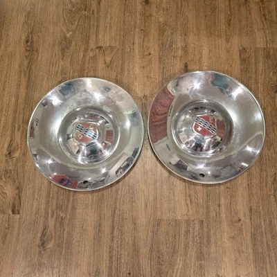 Juego de 2 cubiertas de rueda Buick 1952 15" Roadmaster Super Riviera tapacubos 52 Foto 1 de 4