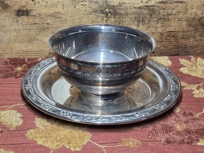 Oneida Silver Plated Soup Gravy bowl dish, great shape with no warps or dings - Image 1 of 4