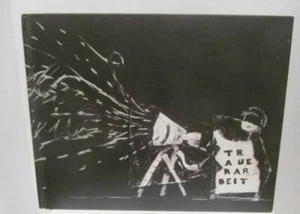 Black Box/ Chambre Noir by Kentridge, William - Picture 1 of 3
