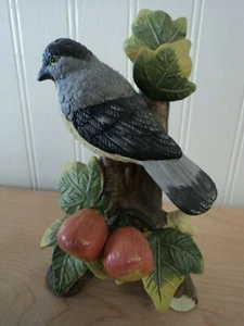 Vintage Ceramic Bird On Stump Statue Figurine Collectible Figure - Picture 1 of 5