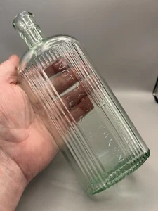 NICE VICTORIAN OVAL PATENT POISON BOTTLE VARIANT NOT TO BE TAKEN POISON - Picture 1 of 5