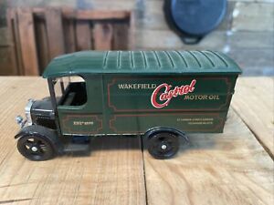 Corgi Toys Wakefield Castrol Motor oil Mack Delivery Truck Diecast Toy