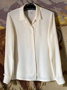 Talbots Pure Silk Pet Sz 6 Blouse Button Up Shirt Ivory Long Sleeve - Picture 1 of 11