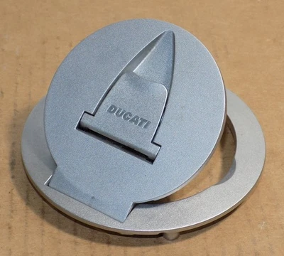 Tapa de llenado de combustible de gasolina Ducati OEM Ducati Panigale Streetfighter DesertX 89520411AB Foto 1 de 4