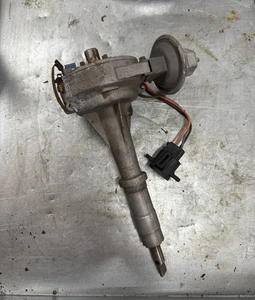 1975-90 AMC Jeep vehicles 304 360 401 V8 Motorcraft Distributor USED CJ FSJ 8cyl - Picture 1 of 6