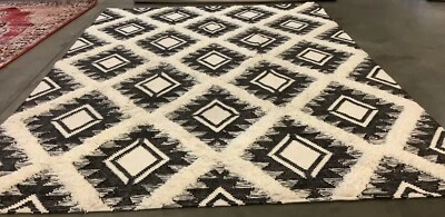 Alfombra negra/marfil 9'-0" x 12'-0" defectuosa, precio reducido 1172676459 KNY453Z-9 Foto 1 de 4