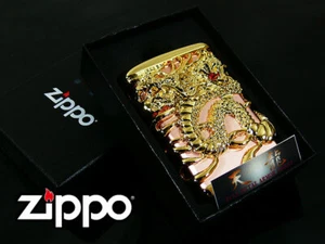 Zippo Accendino Drago Giacca Full Metal Placca Oro Scatola Nera Originale Giappone Nuova - Foto 1 di 10