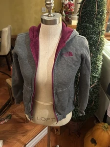 Chaqueta con Capucha North Face Reversible Niña Talla M (10/12). Gris/ciruela - Imagen 1 de 7