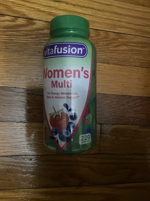Vitafusion женский энергетический метаболизм и поддержка костей — 220 жевательных резинок, натуральная ягода - Изображение 1 из 4