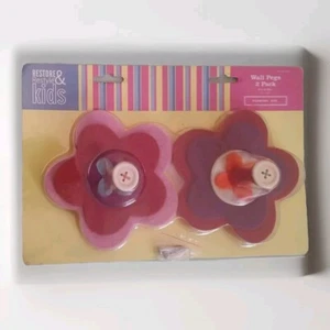 Juego de 2 GANCHOS DE PARED DE FLORES DE MADERA Decoración Habitación Infantil Rosa Púrpura - Imagen 1 de 2
