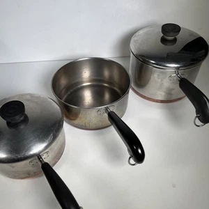 Revere Ware 1801 Fondo in Rame Set 5 Pezzi Pentole da 1,5 Qt, 2 Qt e 3 Qt con 2 Coperchi - Foto 1 di 11