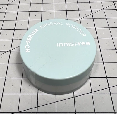 (INNISFREE) NO-SEBUM MINERAL POWDER Net Wt. 0.17 Oz. / Poids Net 5 g - Image 1 of 4