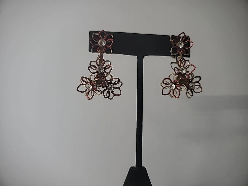 Vintage Earrings Clip On Screw Back Gold Tone Red Accents Crystals White Jewelry - Image 1 of 4