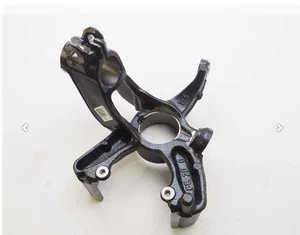 NEW GENUINE SEAT ARONA FRONT DRIVERS SIDE WHEEL BEARING HOUSING  - 2Q0407256AD - Picture 1 of 2