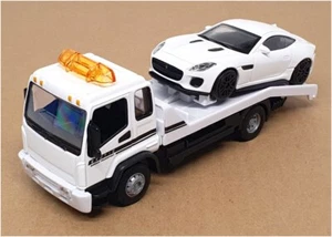 Burago 1/43 Scale 18-31419 - Flatbed Tow Truck & Jaguar F-Type - White - Picture 1 of 5