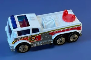 Matchbox Hero City #3 Sky Fire Ladder Truck Engine White/Red - Picture 1 of 4