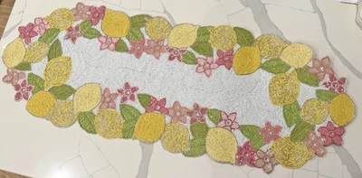 Corredor de mesa con cuentas blanco con limones amarillos nuevo con etiquetas 36" Global Fusion India Foto 1 de 4