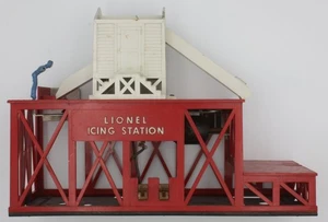 Estructura de plataforma de estación de hielo roja Lionel 352-3 sin techo ni conducto de carga - Imagen 1 de 6