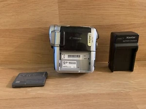 Canon HV10 Camcorder -Digital Camera - Picture 1 of 7