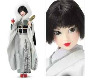 bambola momoko Biancaneve Sekiguchi costume tradizionale giapponese 2006 mai usata - Foto 1 di 7
