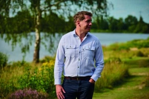 Men's Champion Tattersall Long Sleeve 100% Cotton Two Pocket Country Style Shirt - Picture 1 of 9