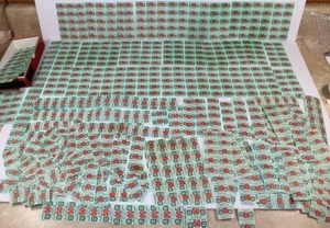 Huge Lot Vintage S&H Green Stamps Over 27,000 points All 10s & 50S - Picture 1 of 5