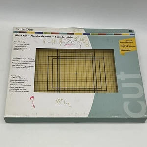 Cutter Bee Glass Mat Surface w/ Grid Lines Crafting & Scrapbooks  9" x 12" New - Picture 1 of 7