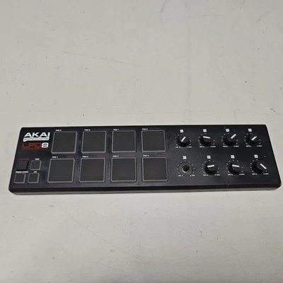 Controller Pad Laptop AKAI LPD8 - Non Testato, Per Parti, Graffiato - Immagine 1 di 3