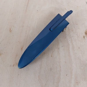 BMW 3 SERIES E93 DRIVER SIDE RIGHT TOP ROOF HINGE COVER TRIM Blue 7159178 - Picture 1 of 2