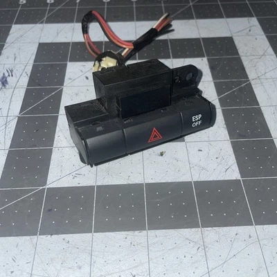 2006 2010 Chrysler 300 Town & Country Grand Caravan опасный свет ESP выключатель - Изображение 1 из 4