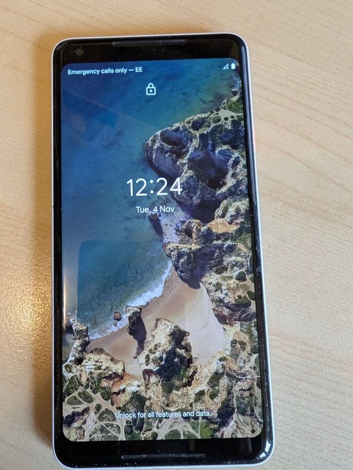 Google Pixel 2 XL White Unlocked Single Sim 64GB Good Condition - Image 1 of 4