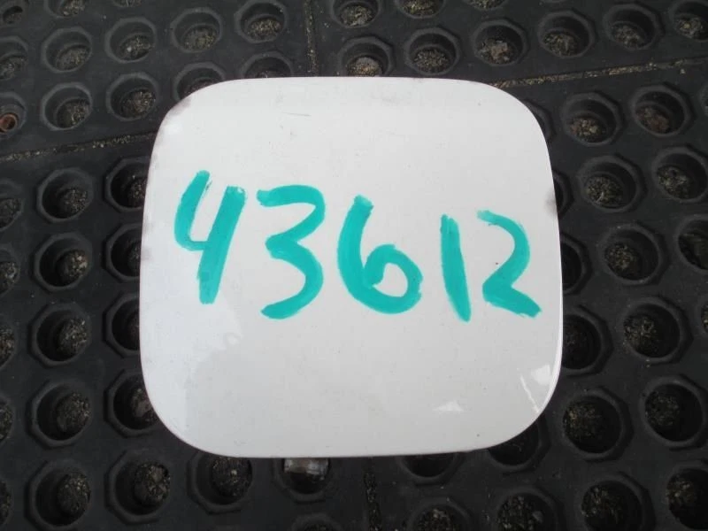 Tapa de tapa de tapa de gas para puerta de llenado de combustible Honda Civic 1999 blanco Foto 1 de 4