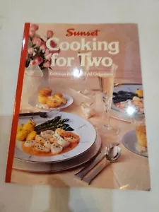 Sunset Cooking for Two: Delicious Recipes for All Occasions Recipe Cookbook - Foto 1 di 4