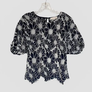 Solitaire Size Medium Navy/White Floral Eyelet Embroidered Twist Puff Sleeve  - Picture 1 of 9