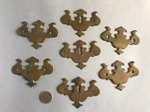 De colección Hardware 7 Latón Ala de Murciélago Chippendale Cajón Tiradores Manija Escudos A03 - Imagen 1 de 2