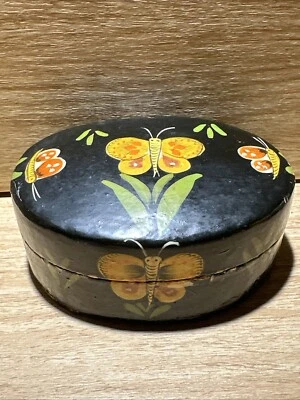 Vintage Lacquer Ware Butterfly 1965 Wood Round PAINTED FLORAL STASH BOX Trinket - Image 1 of 4